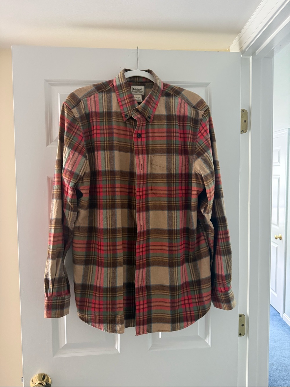 L.L. Bean Men’s Tan, Brown & Red Plaid Button-Down Flannel Shirt